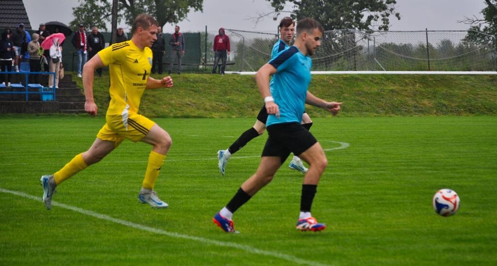 
                                                       KS Mściszewice vs Kaliszanka - Dziemiany 
                                                