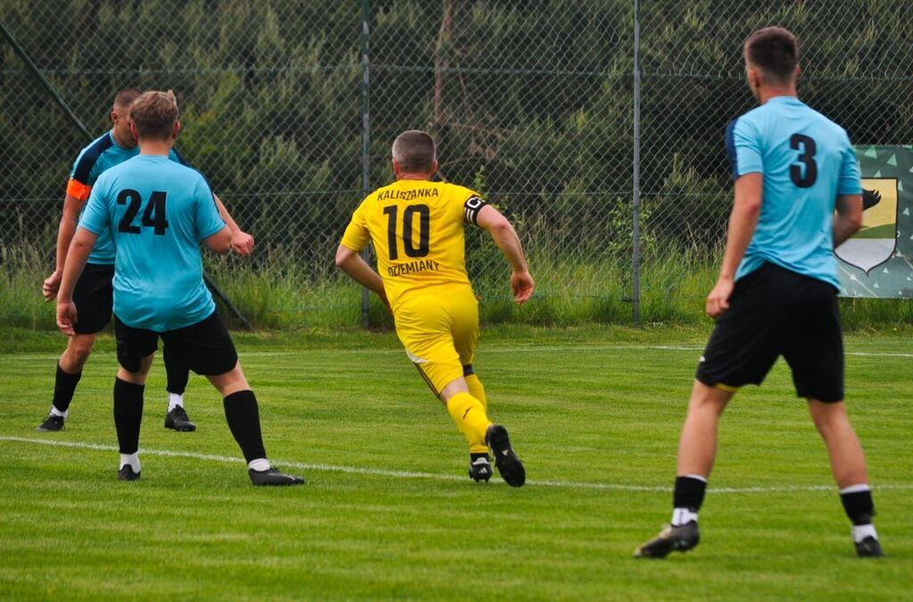 
                                                       KS Mściszewice vs Kaliszanka - Dziemiany 
                                                