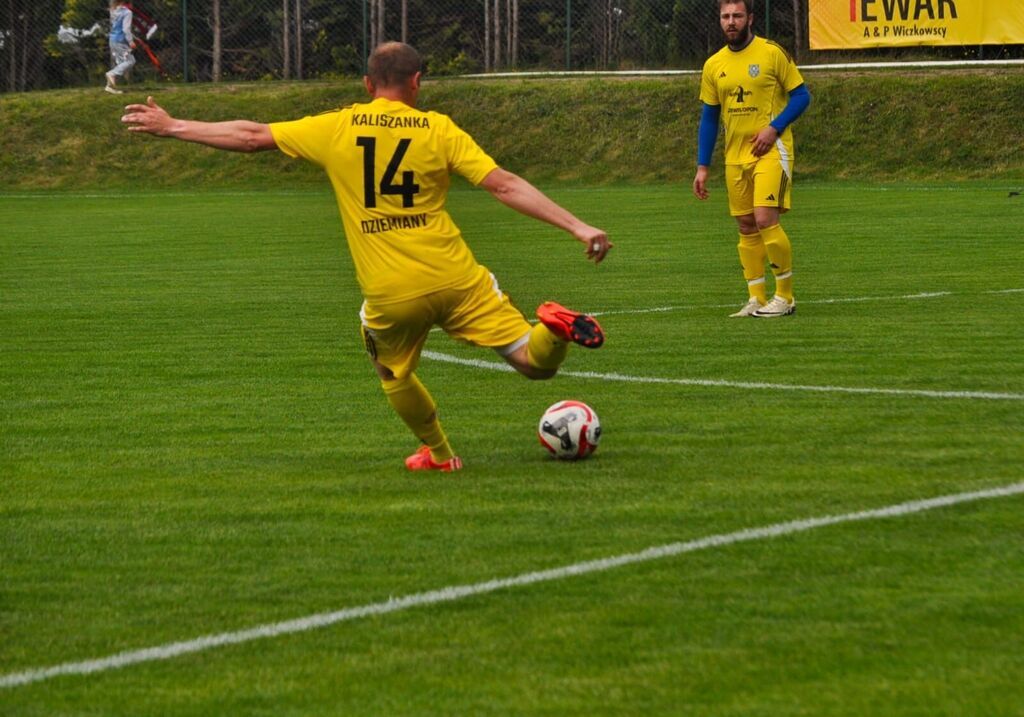 
                                                       KS Mściszewice vs Kaliszanka - Dziemiany 
                                                