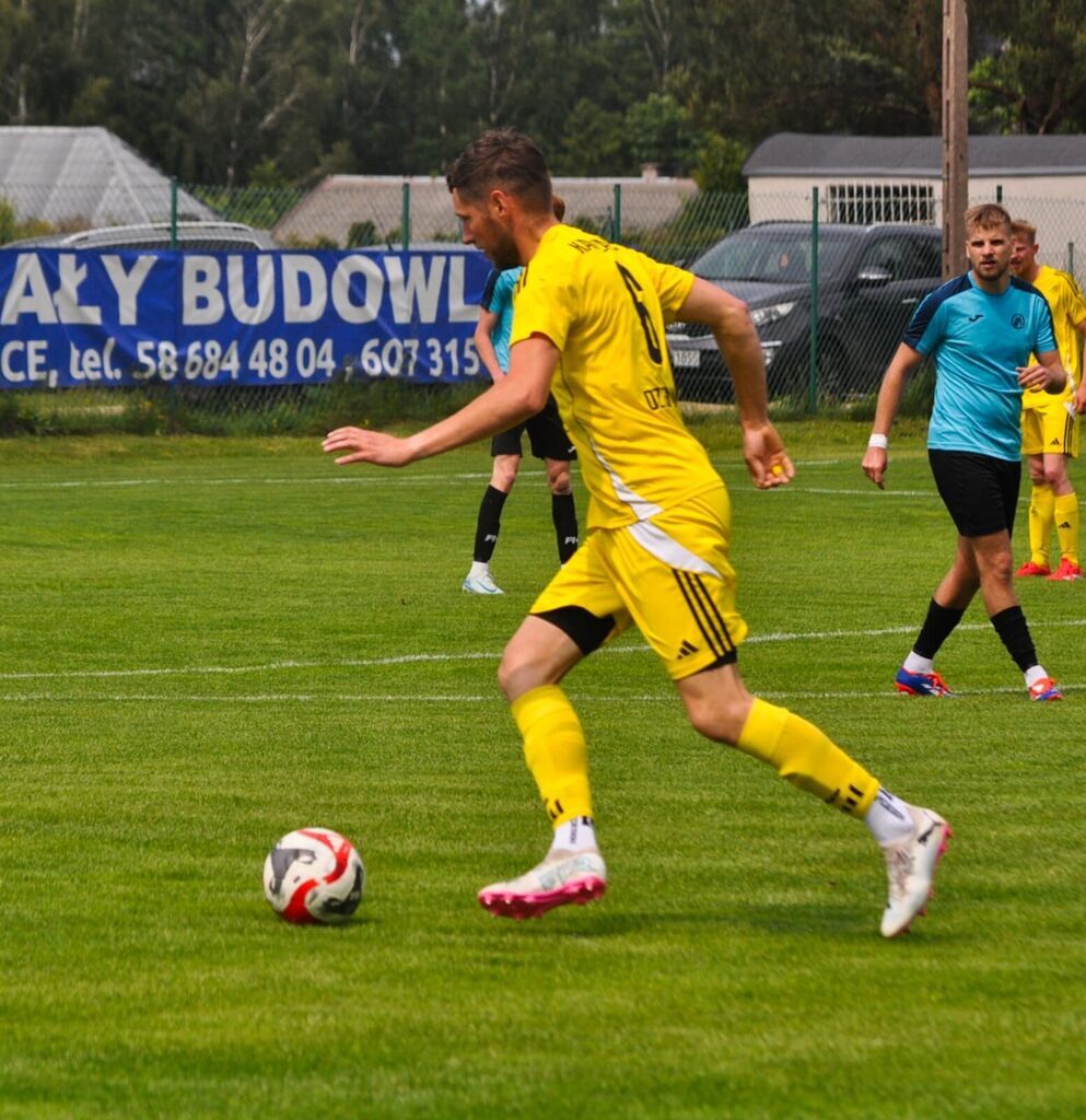 
                                                       KS Mściszewice vs Kaliszanka - Dziemiany 
                                                