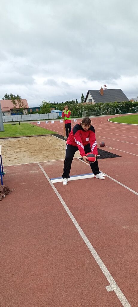 
                                                       XIII ZABORSKA OLIMPIADA SPORTOWA
                                                