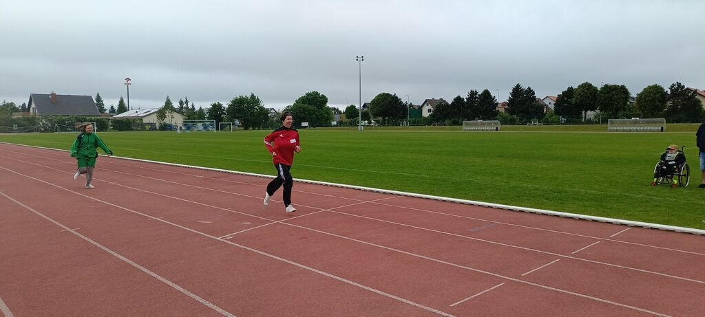 
                                                       XIII ZABORSKA OLIMPIADA SPORTOWA
                                                