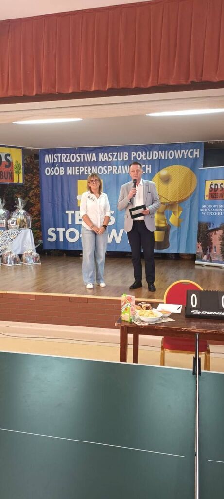 
                                                       Turniej Tenisa Stołowego
                                                