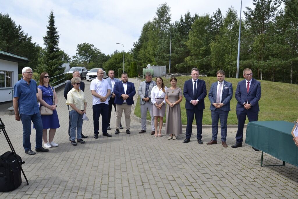 
                                                       Podpisanie umowy na dofinansowanie przygotowania dokumentacji technicznej dla modernizacji oczyszczalni ścieków w Parowej.
                                                