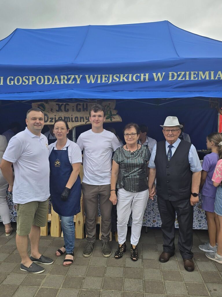 
                                                       Biesiada Sołecka
                                                