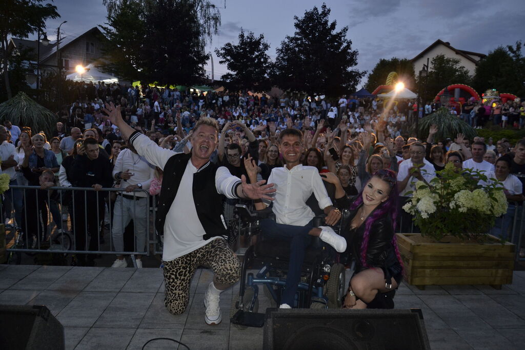
                                                       🎉💙Za nami Dni Dziemian 2025 – dwa dni pełne muzyki, zabawy i wspólnego świętowania w sercu naszej gminy.🎶
                                                