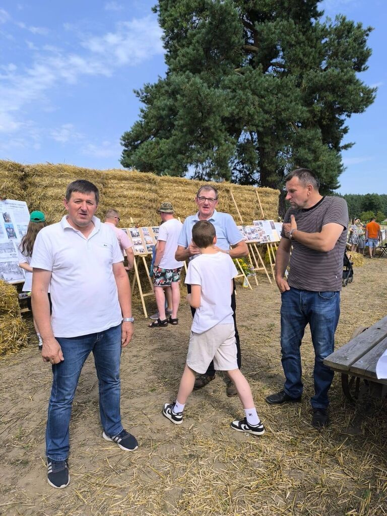 
                                                       🌾✨ Dożynki Gminno-Parafialne w Piechowicach ✨🌾
                                                