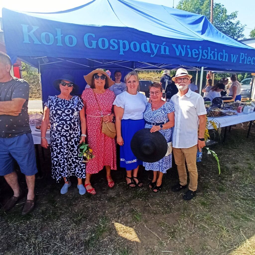 
                                                       🌾✨ Dożynki Gminno-Parafialne w Piechowicach ✨🌾
                                                