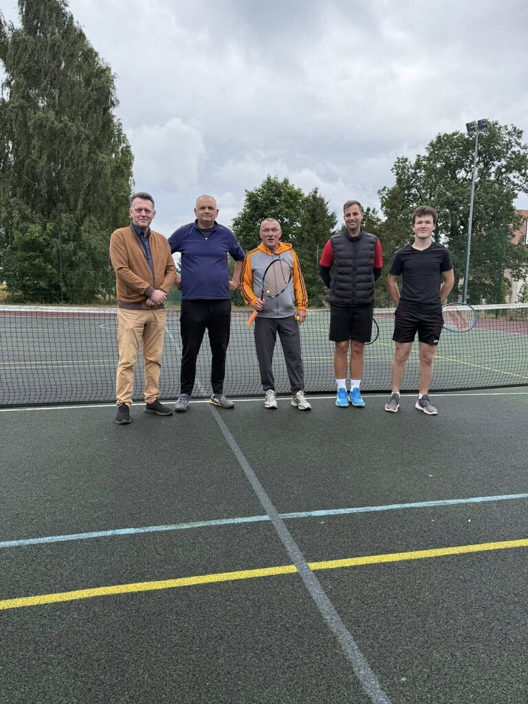 
                                                       🎾 Turniej Tenisa o Puchar Wójta Gminy 🎾
                                                