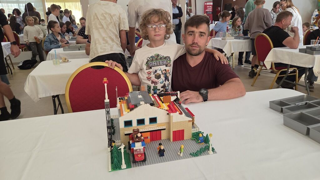 
                                                       🧱 KlockoMania Dziemiany – edycja 1 🏗️
                                                