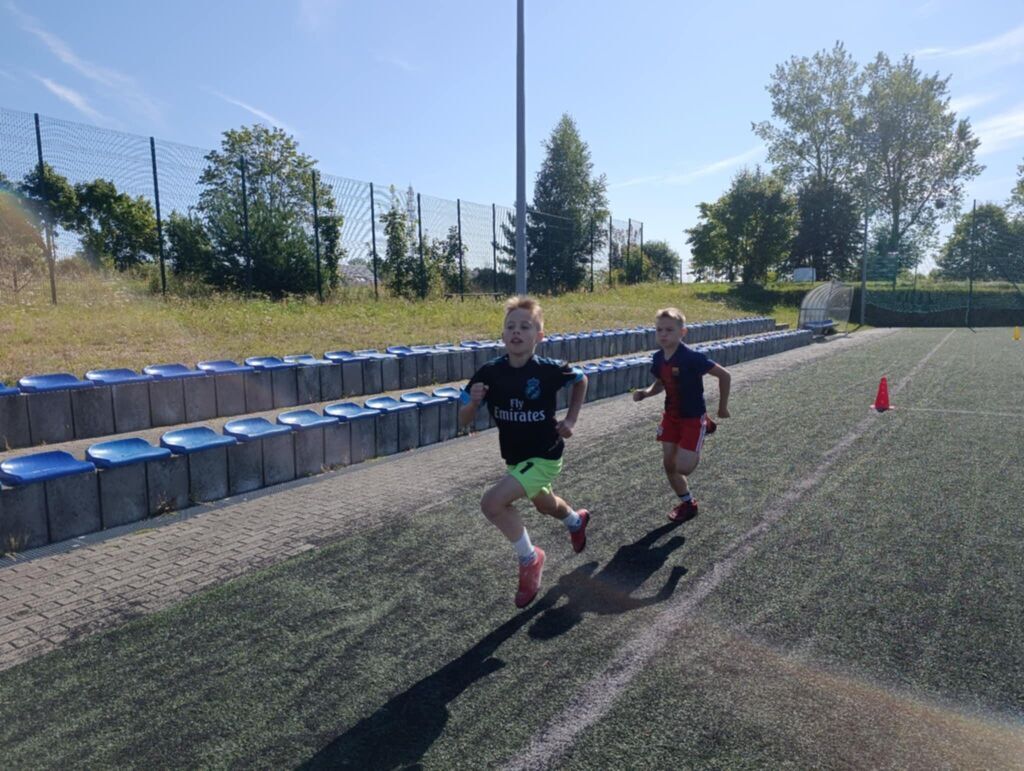 
                                                       🏃‍➡️🏆Konkurencje Lekkoatletyczne 🏆🏃‍♀️‍➡️
                                                