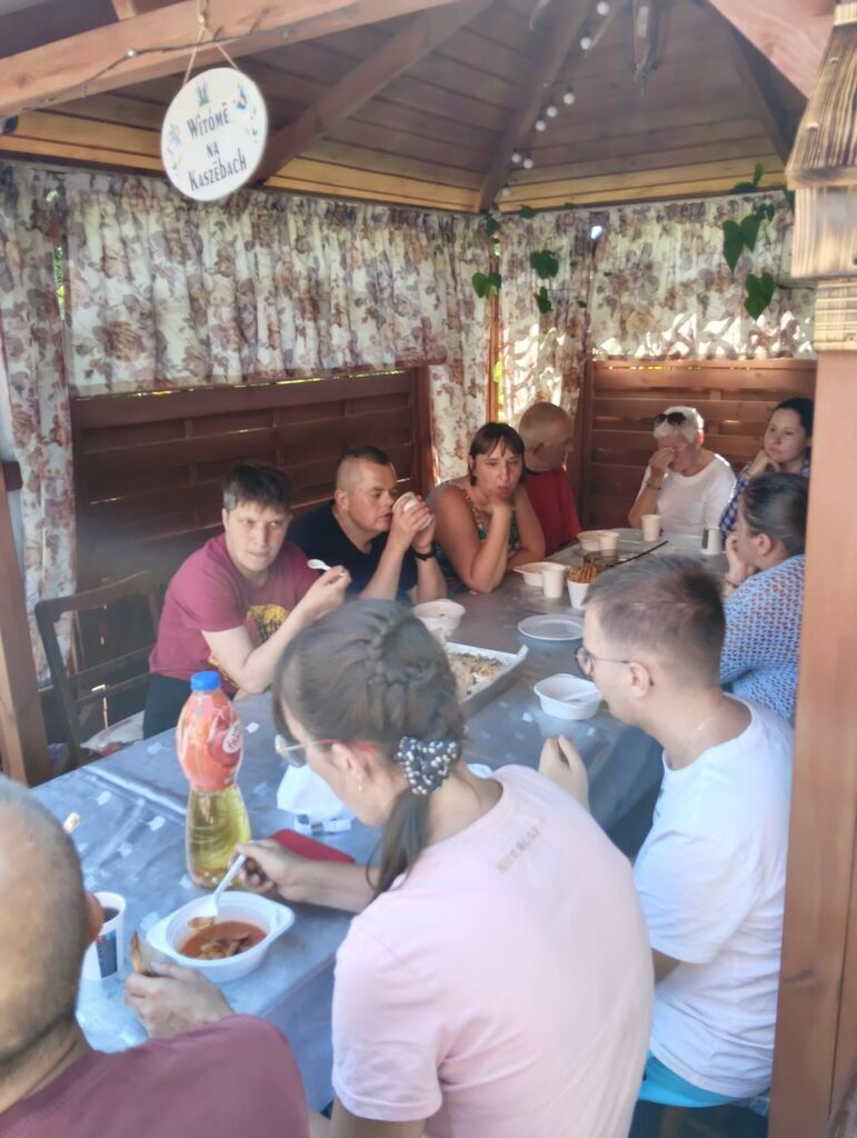 
                                                       Piknik integracyjny
                                                