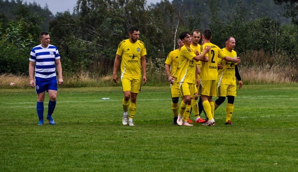 
                                                       LKS Ceramik Łubiana vs Kaliszanka - Dziemiany
                                                