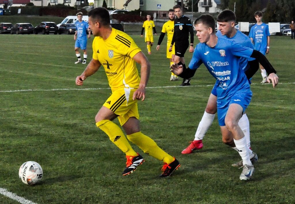 
                                                       Wierzyca Stara Kiszewa 🆚 Kaliszanka - Dziemiany
                                                