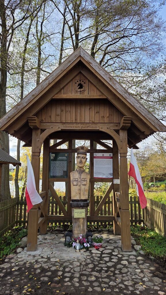 
                                                       Pamiętamy o mogiłach.
                                                