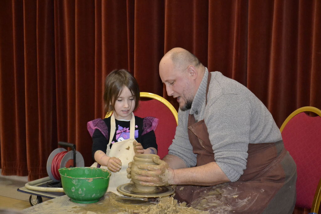 
                                                       Warsztaty garncarskie
                                                