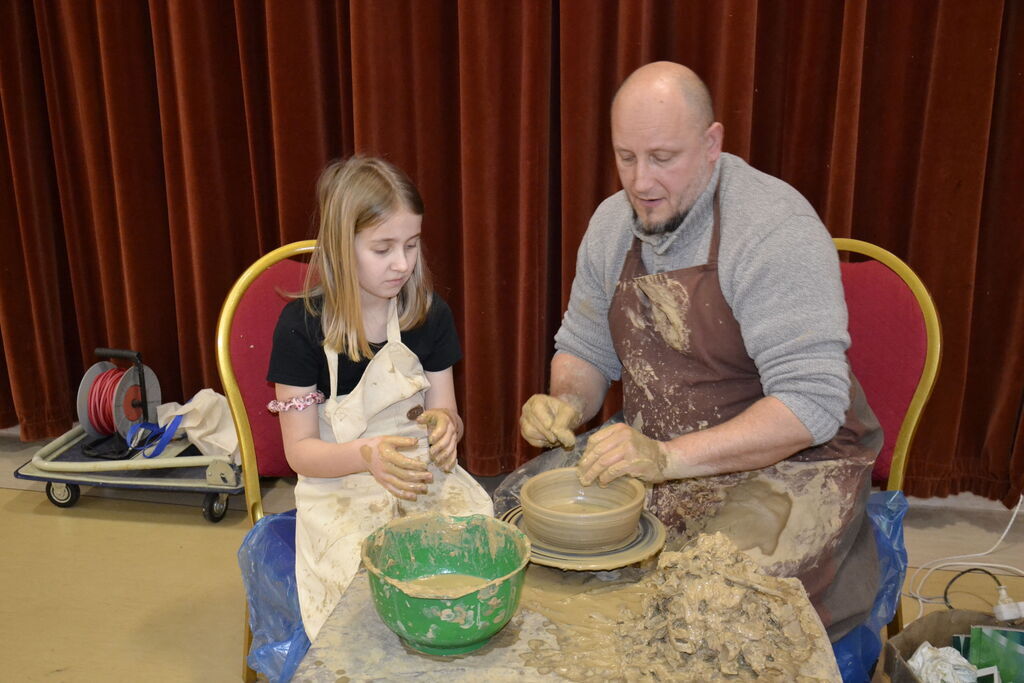 
                                                       Warsztaty garncarskie
                                                