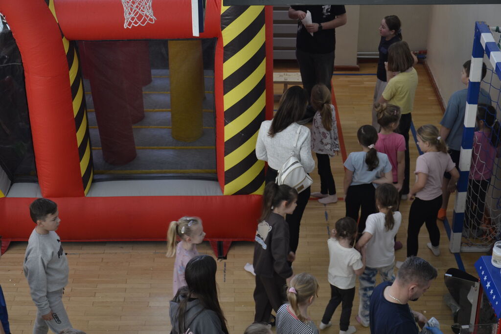 
                                                       Dziemiańskie Honolulu
                                                