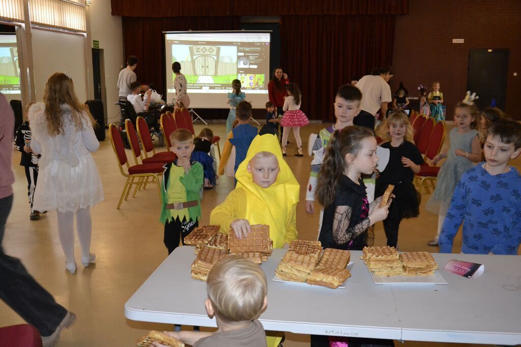 
                                                    Bal przebierańców - Fotorelacja
                                                