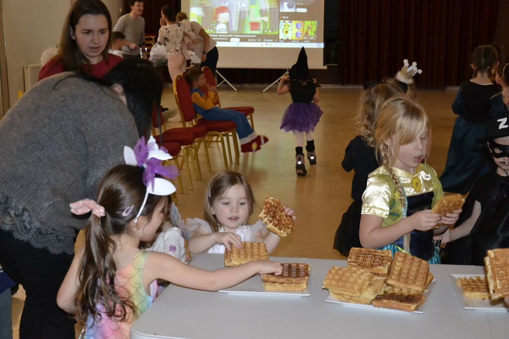 
                                                    Bal przebierańców - Fotorelacja
                                                