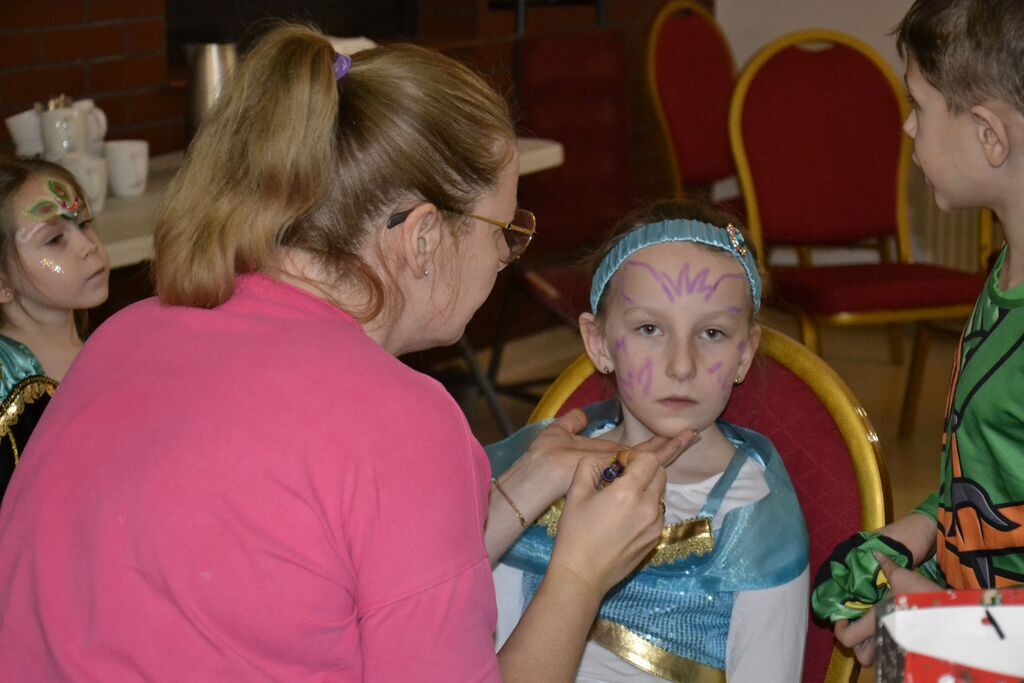 
                                                    Bal przebierańców - Fotorelacja
                                                