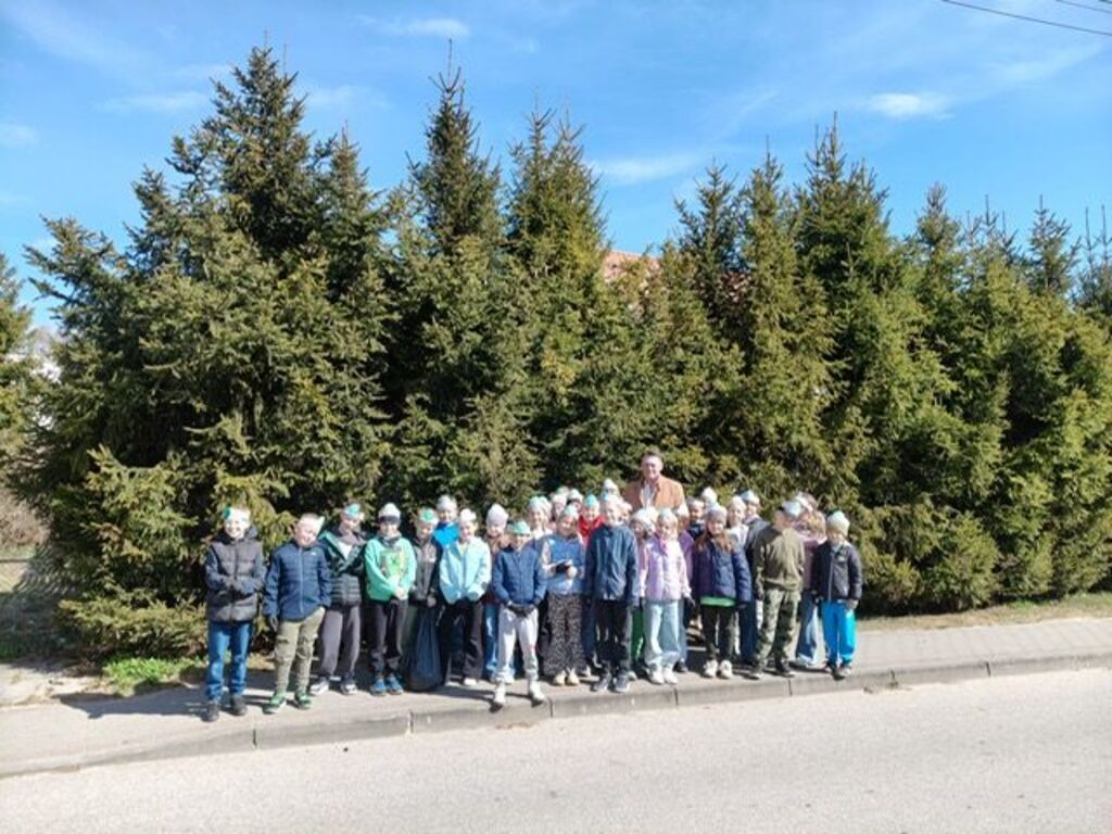 
                                                       II edycja wspólnego sprzątania Gminy Dziemiany
                                                