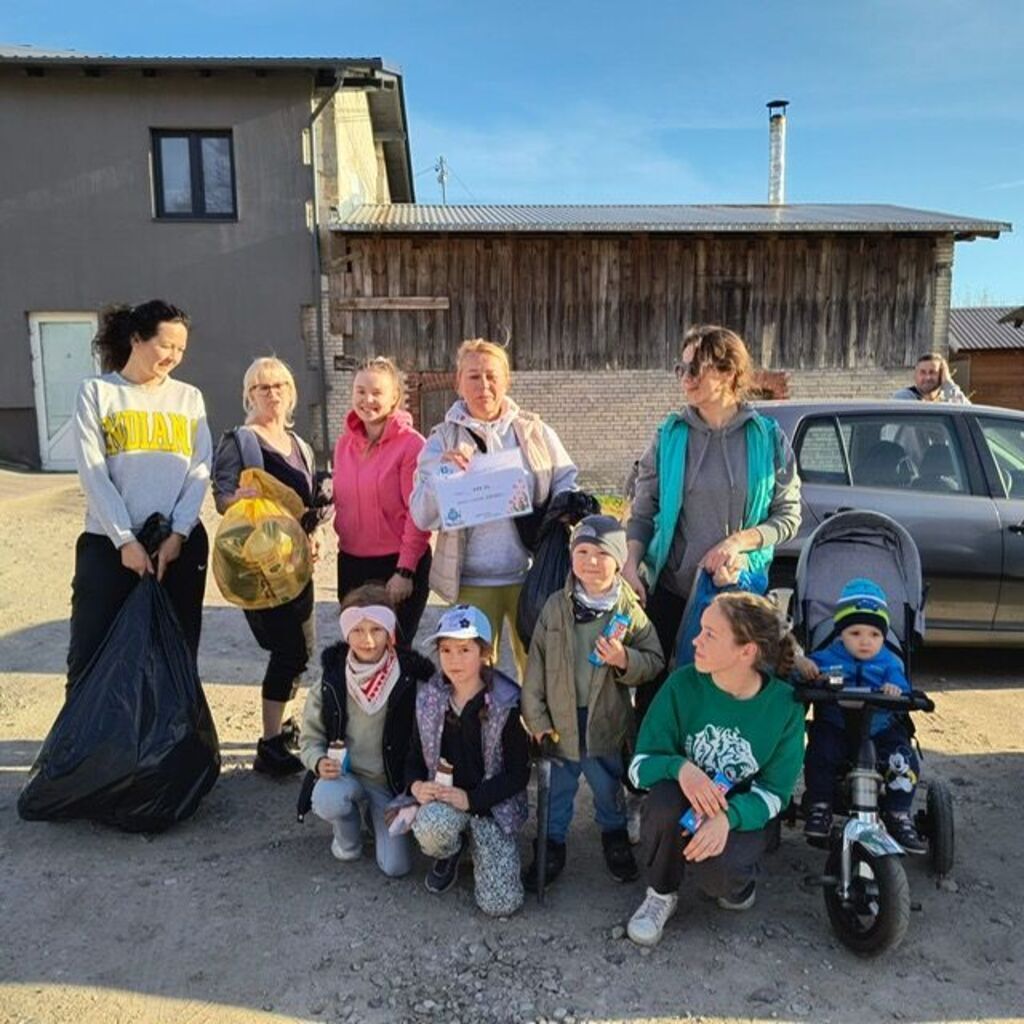 
                                                       II edycja wspólnego sprzątania Gminy Dziemiany
                                                