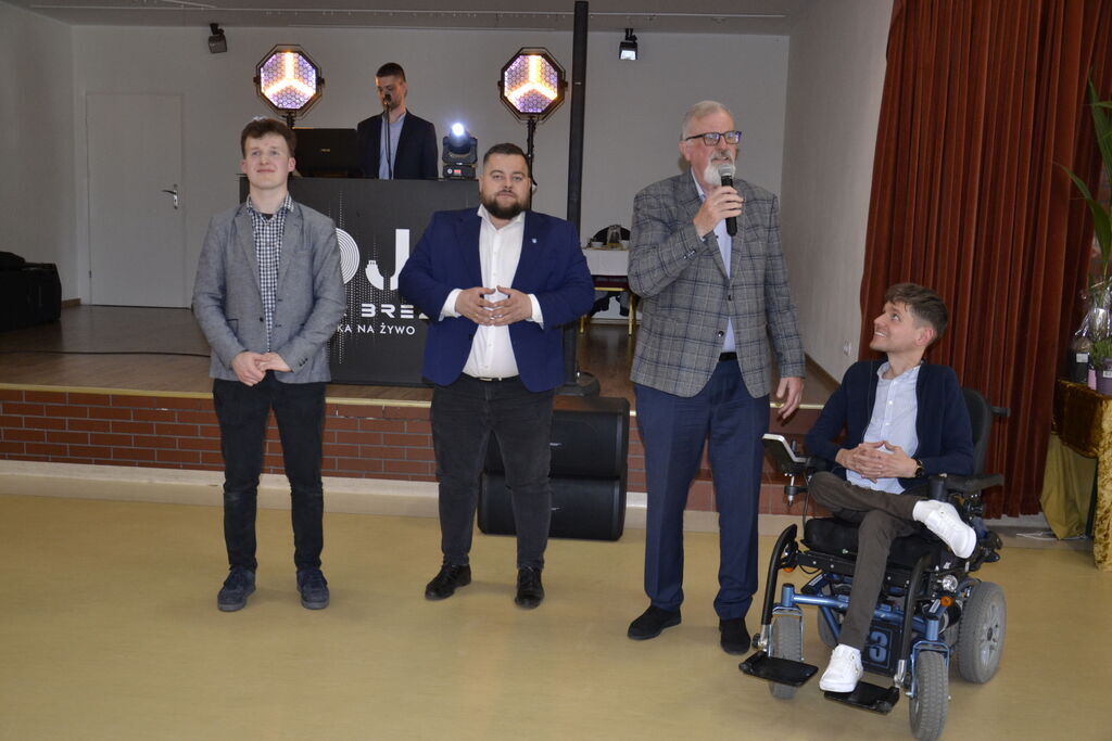 
                                                       Bal Emeryta w Dziemianach
                                                