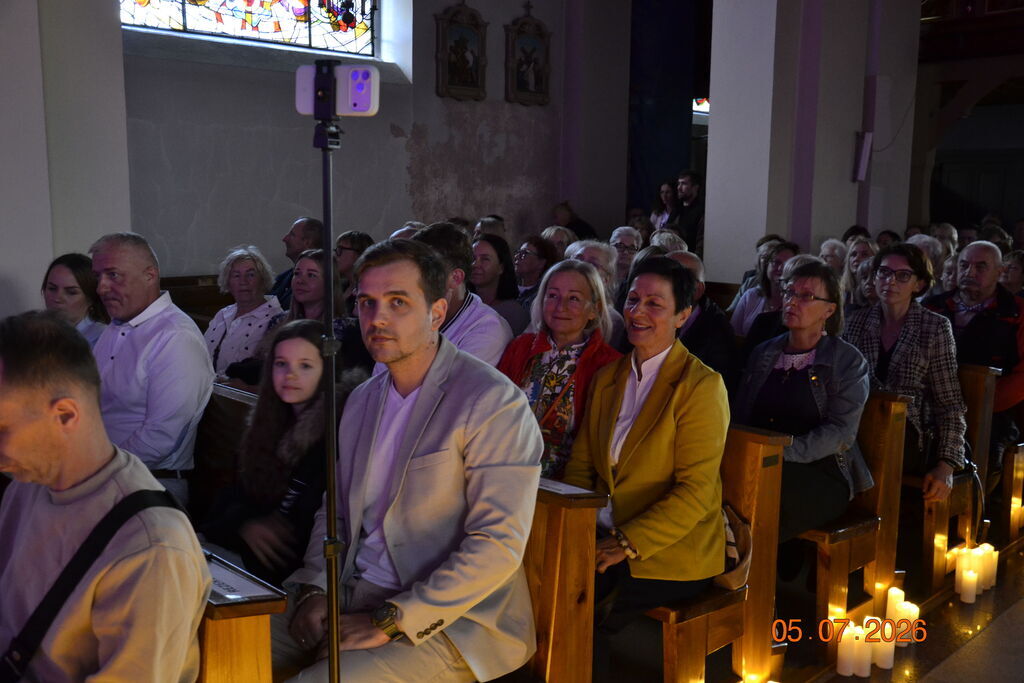 
                                                       🎬🎻 To był wieczór, który na długo pozostanie w naszej pamięci! ✨
                                                