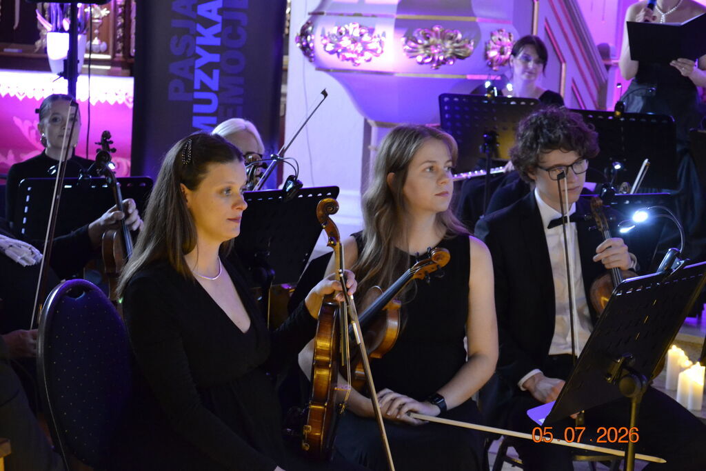 
                                                       🎬🎻 To był wieczór, który na długo pozostanie w naszej pamięci! ✨
                                                