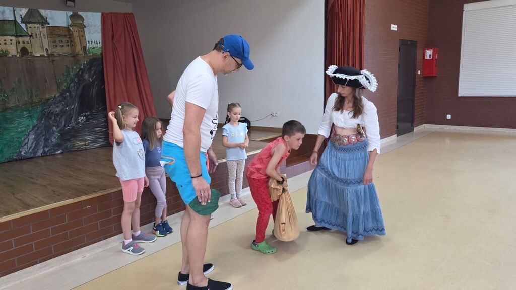 
                                                       Baśniowa podróż
                                                