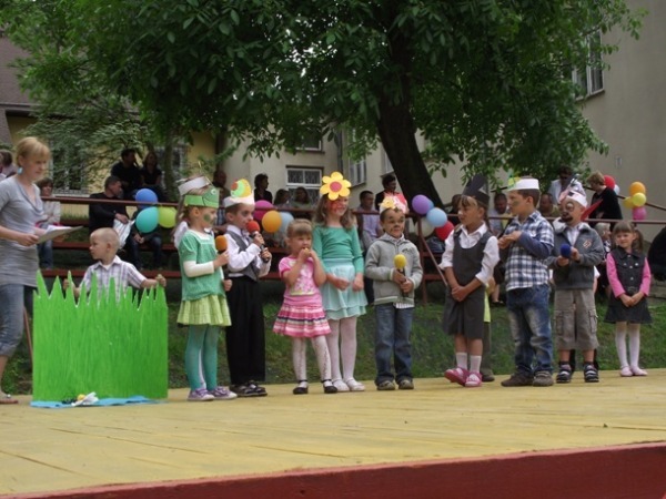 
                                                       IV Festyn Rodzinny - Bo wszystkie dzieci nasze są - 12.06.2011
                                                