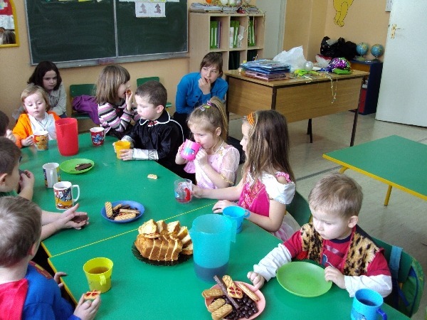 
                                                       miniPrzedszkole przy wiejskiej szkole - Zespół Wychowania Przedszkolnego w Woli Przybysławskiej
                                                