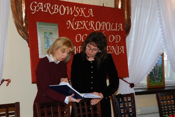 
                                                       Promocja książki - Garbowska Nekropolia - Ocalić Od Zapomnienia - 13/03/2010
                                                
