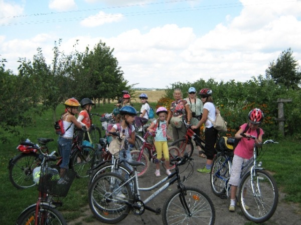
                                                       Wakacyjne zajęcia na Świetlicy Środowiskowej w Przybysławicach
                                                