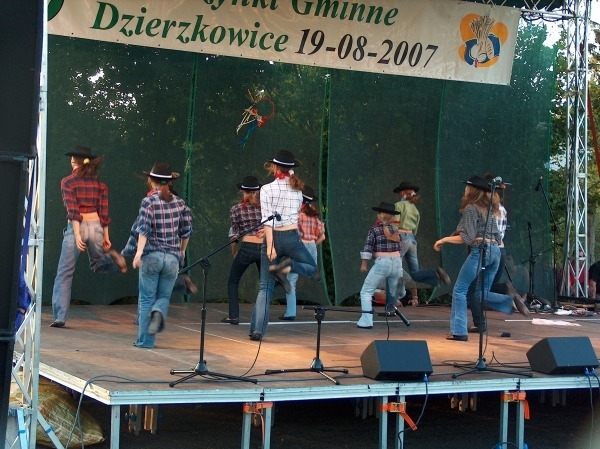 
                                                       Volumen - 2007.08.19 - Występ na Dożynkach Gminnych w Dzierzkowicach
                                                