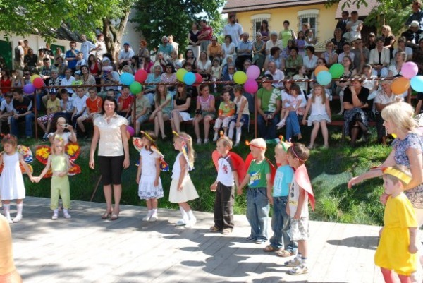                                Festyn Rodzinny - Bo wszystkie dzieci nasze są - 2008.06.22
                        