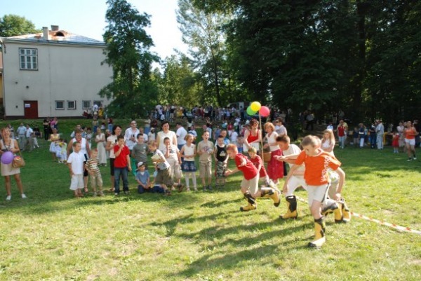                                Festyn Rodzinny - Bo wszystkie dzieci nasze są - 2008.06.22
                        