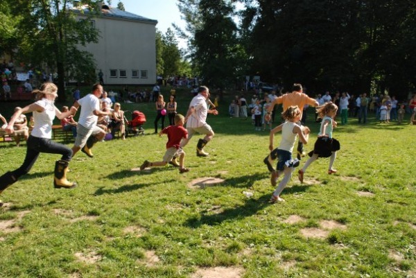                                Festyn Rodzinny - Bo wszystkie dzieci nasze są - 2008.06.22
                        