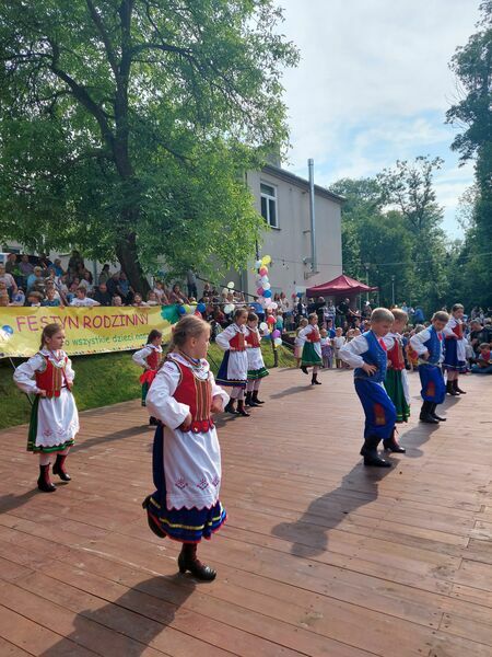                             Fotorelacja z festynu rodzinnego 18 czerwiec 2023
                        