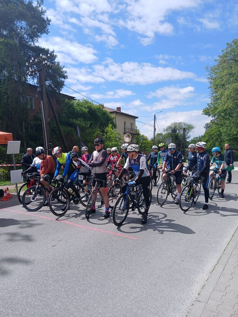                             Wyścig rowerowy
                        