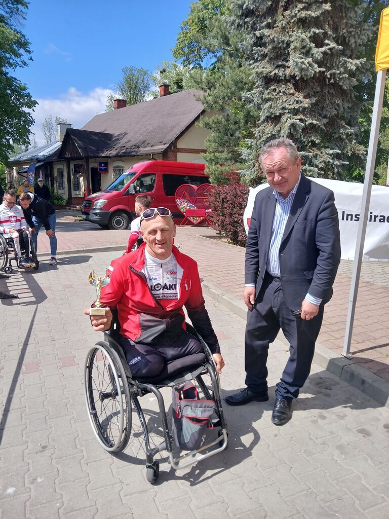                             Wyścig rowerowy
                        
