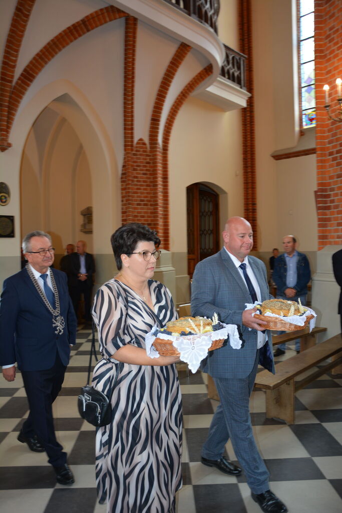                             Dożynki Gminno Parafialne 2025
                        