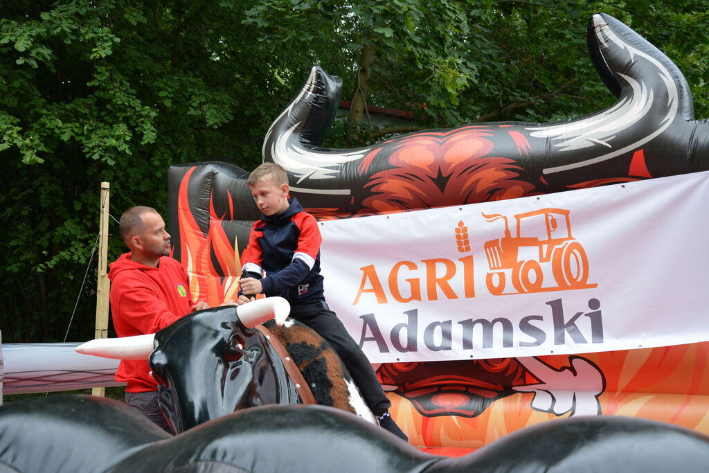                             Dożynki Gminno Parafialne 2025
                        