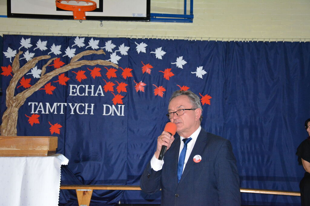                             Wieczornica Niepodległościowa
                        