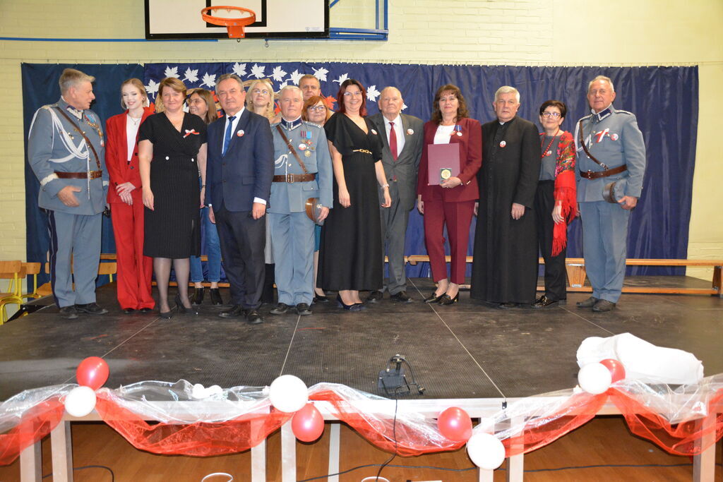                             Wieczornica Niepodległościowa
                        