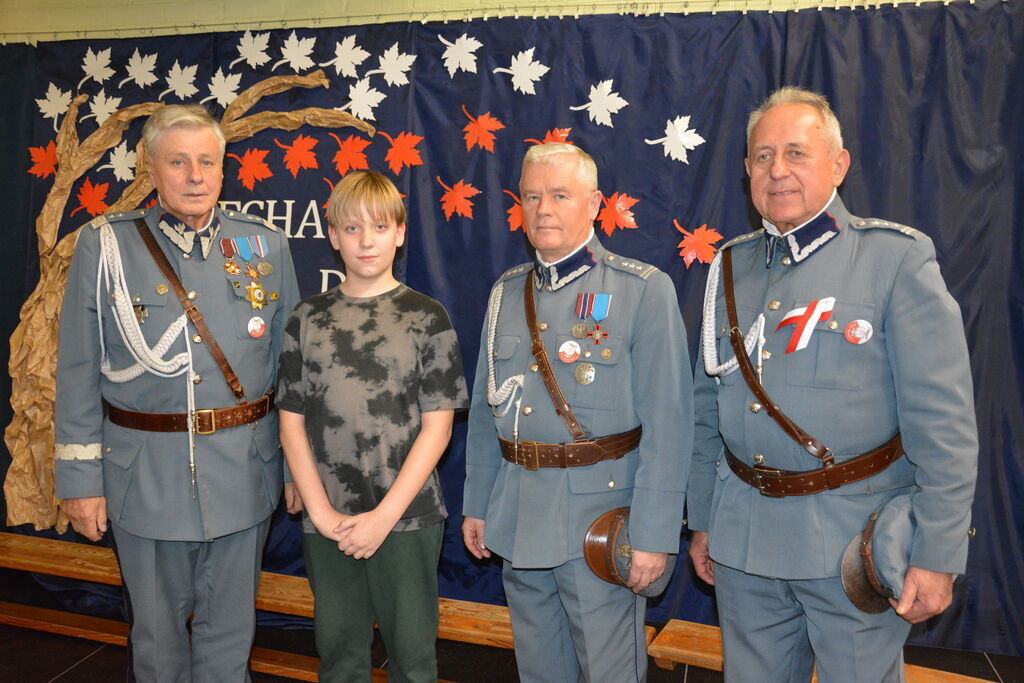                             Wieczornica Niepodległościowa
                        