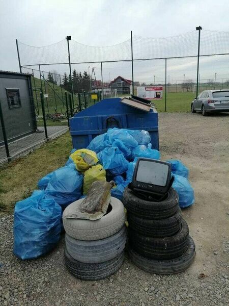 
                                                       Porządkowa sobota w Kalinówce
                                                