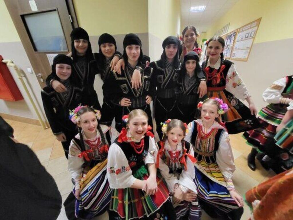 
                                                    Gruzińskie tańce i śpiew w centrum kultury
                                                