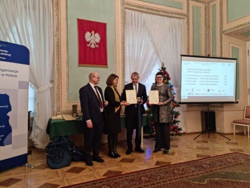 
                                                       Głusk: Lider nie schodzi z podium (foto)
                                                